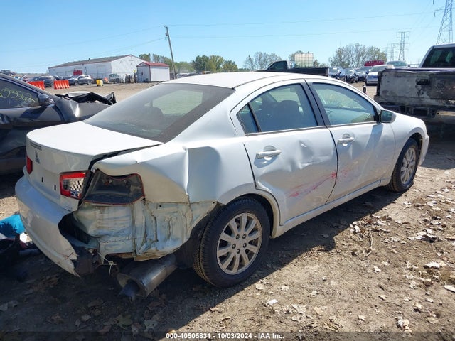 2011 MITSUBISHI GALANT 4A32B2FF2BE015922 Photo 3