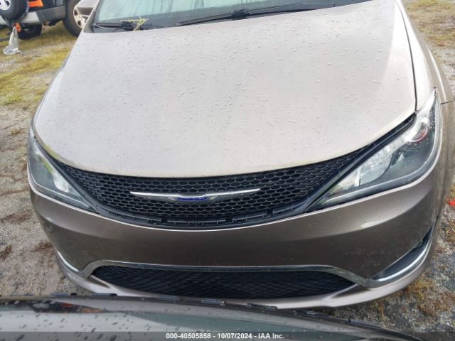 2C4RC1EG9HR643846 Chrysler Pacifica Touring-l Plus