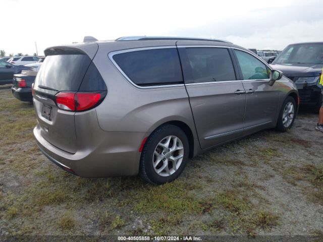 2C4RC1EG9HR643846 Chrysler Pacifica Touring-l Plus