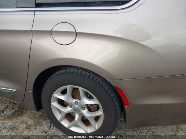 2C4RC1EG9HR643846 Chrysler Pacifica Touring-l Plus