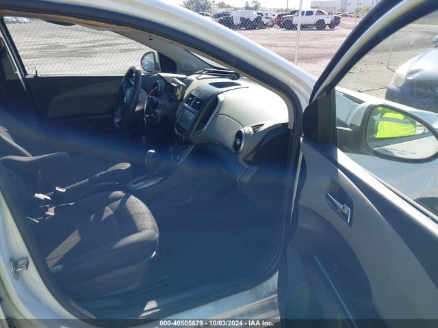 1G1JC6SH7G4129463 Chevrolet Sonic Lt Auto