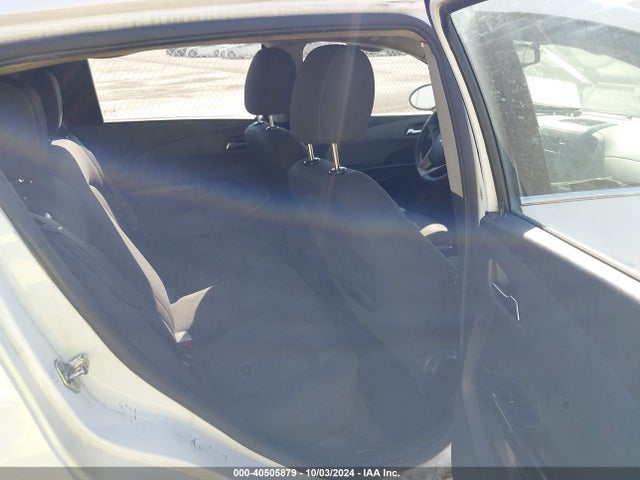 1G1JC6SH7G4129463 Chevrolet Sonic Lt Auto