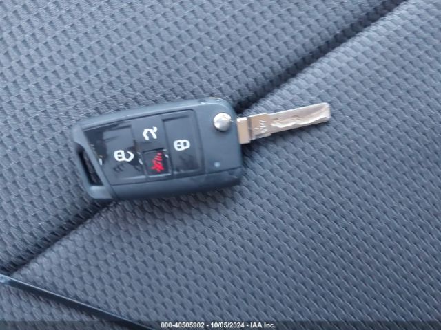 3VW217AU4HM006292 Volkswagen Golf Tsi S 4-door