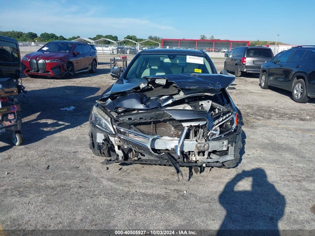 55SWF4JB3FU085666 Mercedes-Benz C 300 Luxury/sport