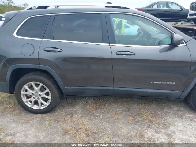 1C4PJLCB1HW541741 Jeep Cherokee Latitude Fwd