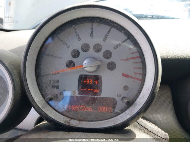 2010 MINI COOPER S WMWMS3C5XATZ85067 Photo 6