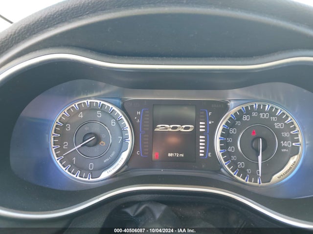 1C3CCCAB1FN641714 Chrysler 200 Limited