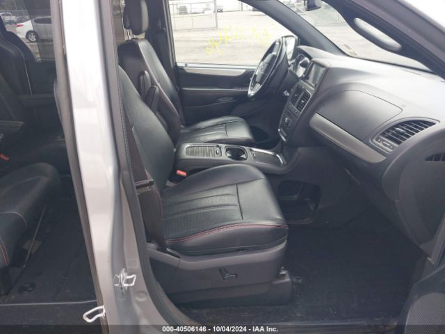 2C4RDGEG1FR642011 Dodge Grand Caravan R/t