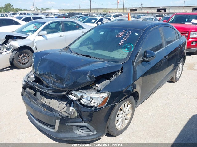 Chevrolet Sonic Lt Auto 2017 1G1JD5SH4H4141417 Image 2