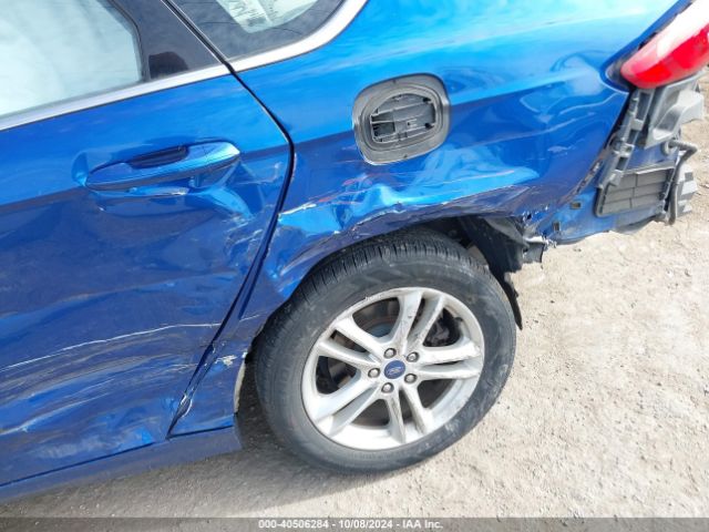 3FA6P0H72JR133664 Ford FUSION SE