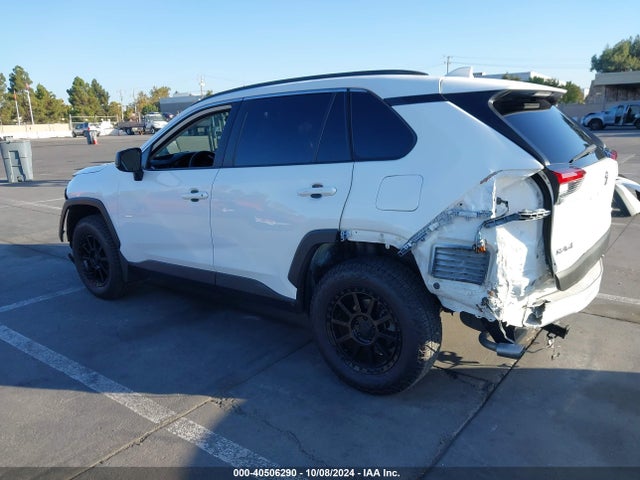 Toyota RAV4 LE 2020 2T3H1RFV5LW098448 Image 3