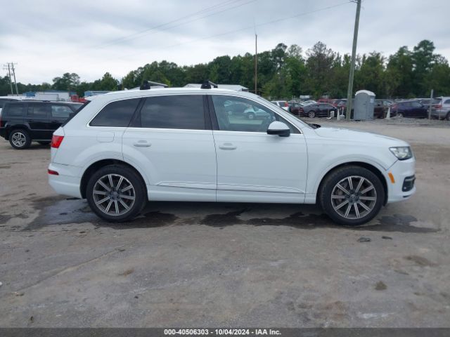 WA1LHAF73HD045836 Audi Q7 2.0t Premium