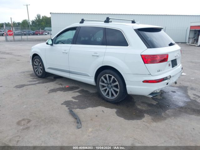 WA1LHAF73HD045836 Audi Q7 2.0t Premium