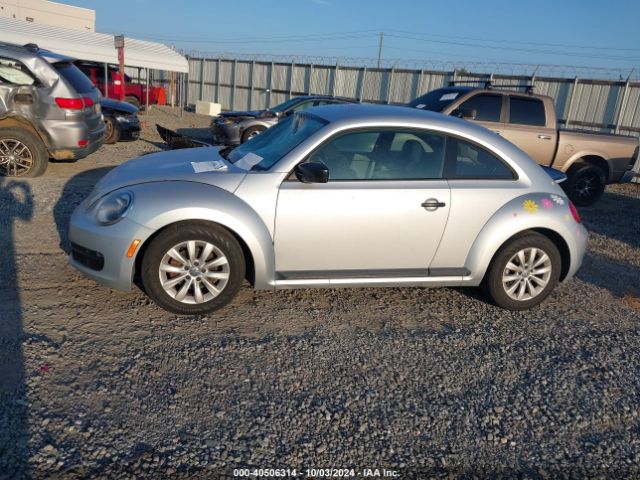 3VWF17ATXGM601347 Volkswagen Beetle 1.8t S