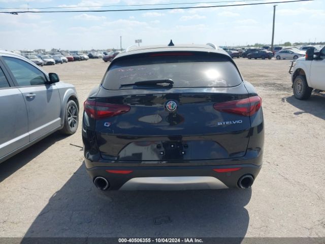 ZASFAKAN5J7B61716 Alfa Romeo Stelvio