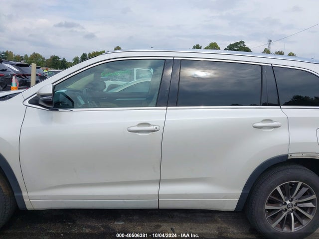 Toyota Highlander Xle 2017 5TDKZRFH4HS508352 Image 14