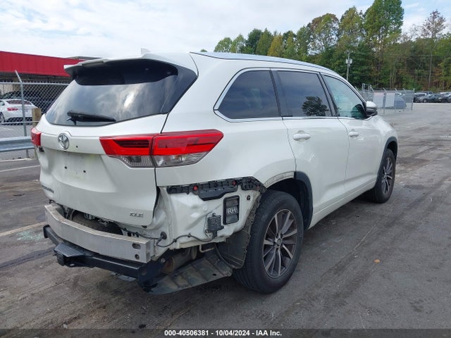 Toyota Highlander Xle 2017 5TDKZRFH4HS508352 Image 4