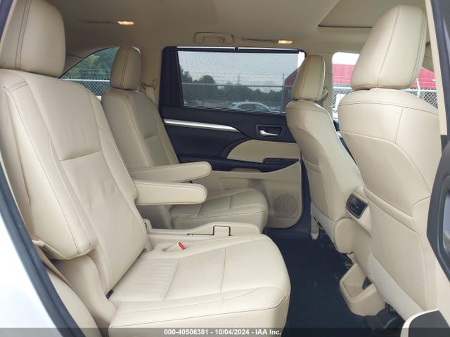 Toyota Highlander Xle 2017 5TDKZRFH4HS508352 Image 8