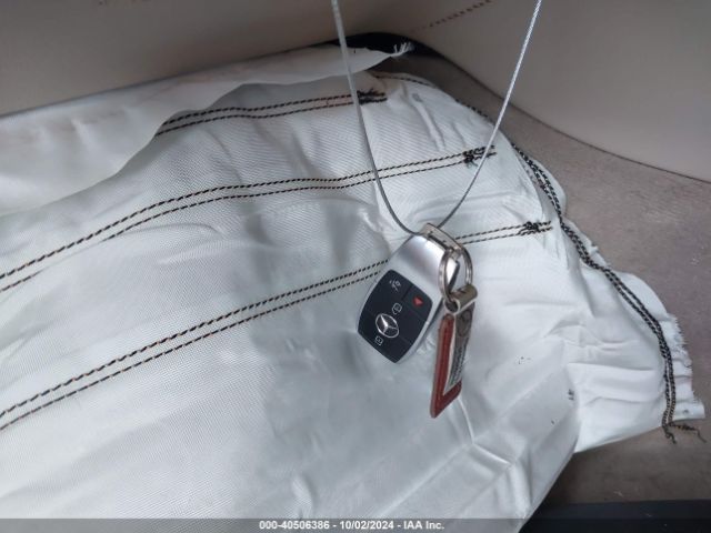 WDDWJ8DB2KF863454 Mercedes-Benz C 300