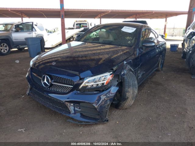 WDDWJ8DB2KF863454 Mercedes-Benz C 300