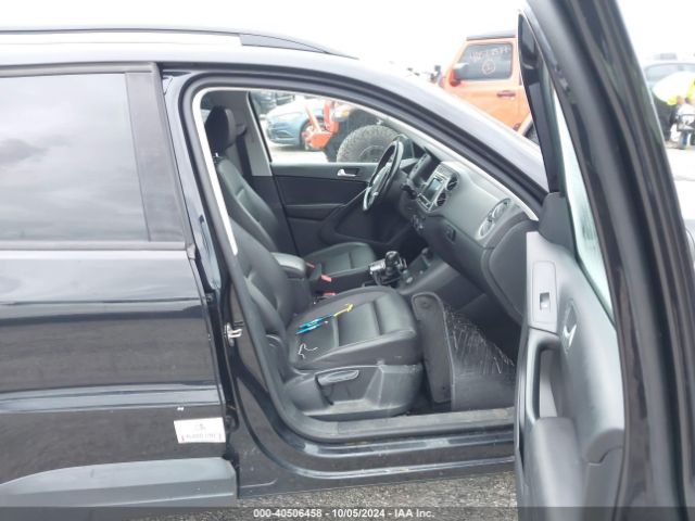 WVGAV7AX5HK002056 Volkswagen Tiguan 2.0t/2.0t S