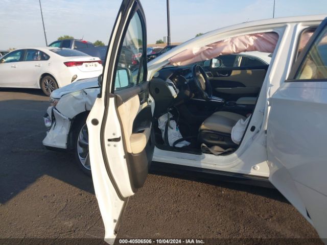 JHMZC5F37JC000220 Honda Clarity Plug-in Hybrid Touring