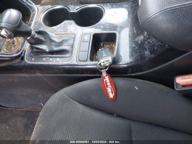 5XYKTCA68FG640612 KIA SORENTO LX