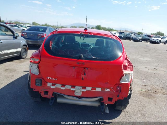 1FADP3K26FL307201 Ford FOCUS SE