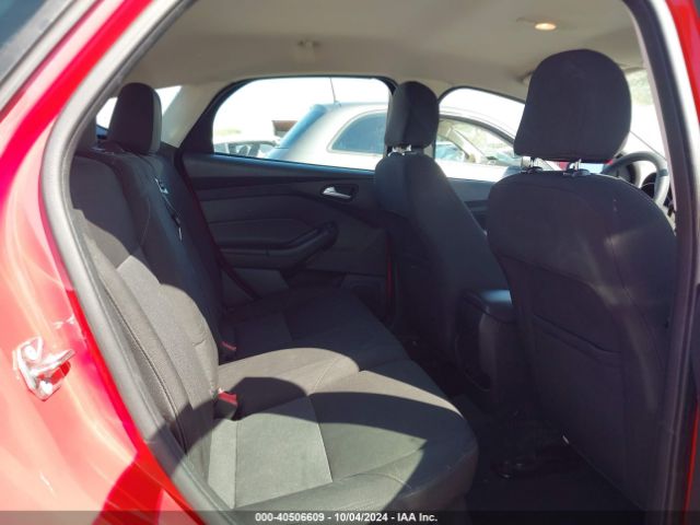 1FADP3K26FL307201 Ford FOCUS SE