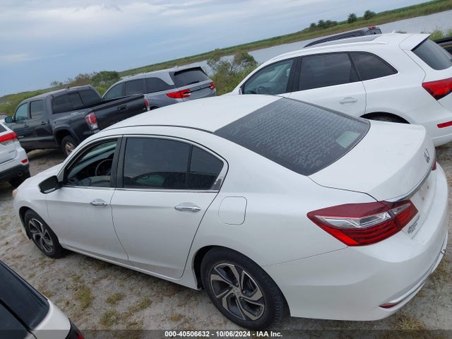 Honda ACCORD LX 2017 1HGCR2F37HA296187 Image 14