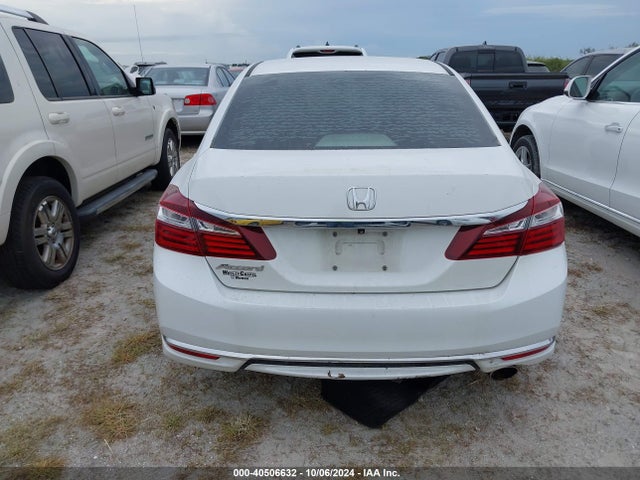 Honda ACCORD LX 2017 1HGCR2F37HA296187 Image 16