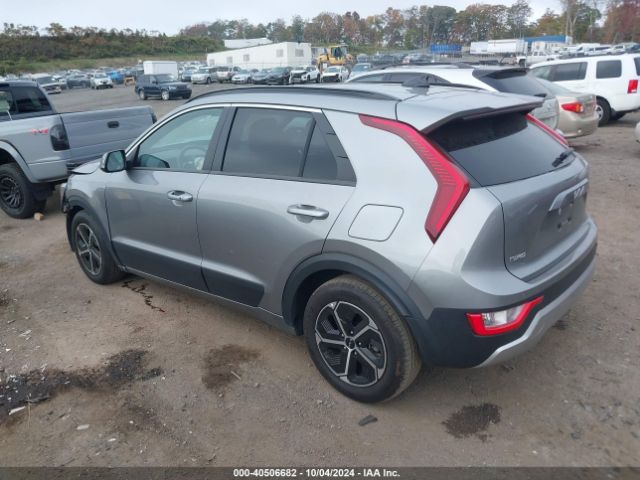 KNDCR3LE0P5062572 KIA NIRO EX