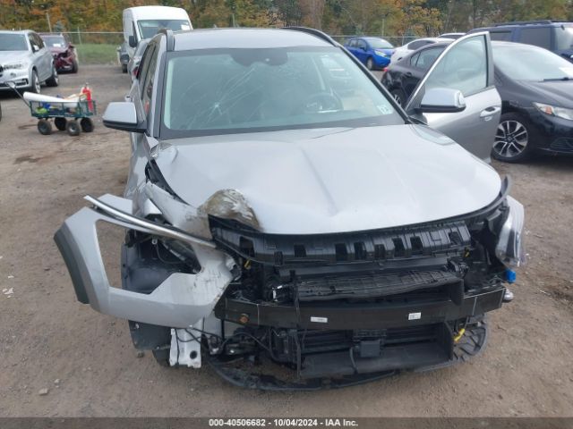 KNDCR3LE0P5062572 KIA NIRO EX
