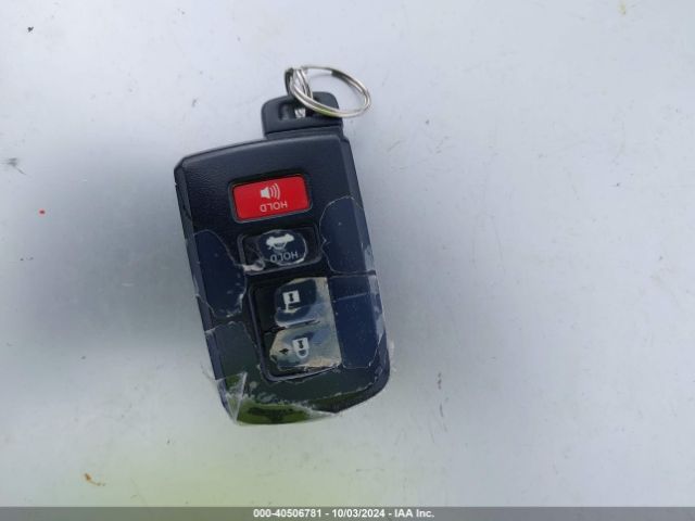 4T1BD1FK8EU108163 Toyota Camry Hybrid Le