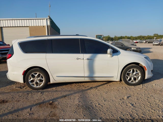 2C4RC1EG9HR752923 Chrysler Pacifica Touring-l Plus