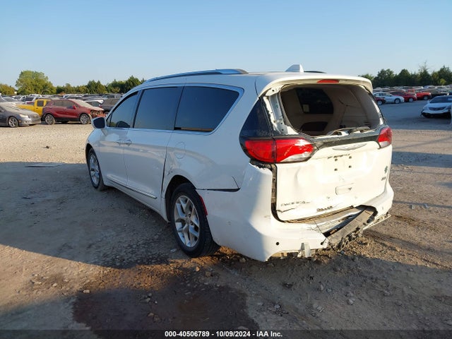 2C4RC1EG9HR752923 Chrysler Pacifica Touring-l Plus
