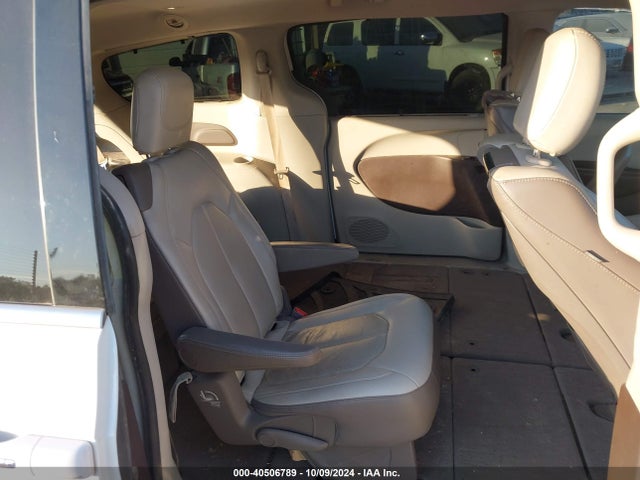 2C4RC1EG9HR752923 Chrysler Pacifica Touring-l Plus