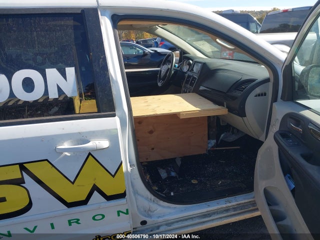 2C4RDGBG5HR694684 Dodge Grand Caravan Se