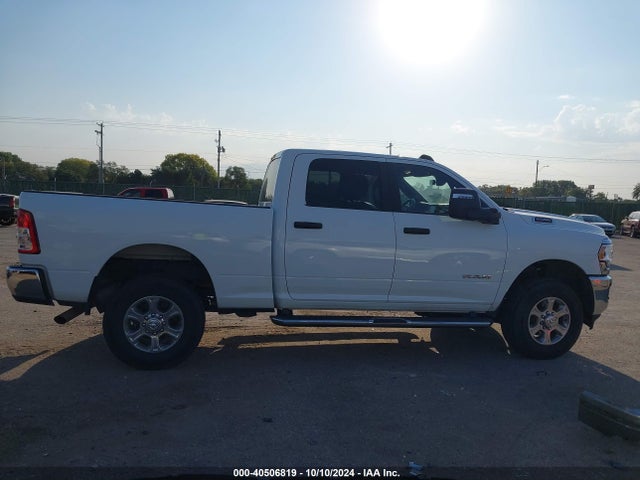 3C6UR5DJ3PG632902 RAM 2500 Big Horn  4x4 6'4 Box
