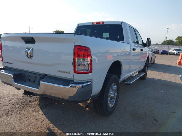3C6UR5DJ3PG632902 RAM 2500 Big Horn  4x4 6'4 Box
