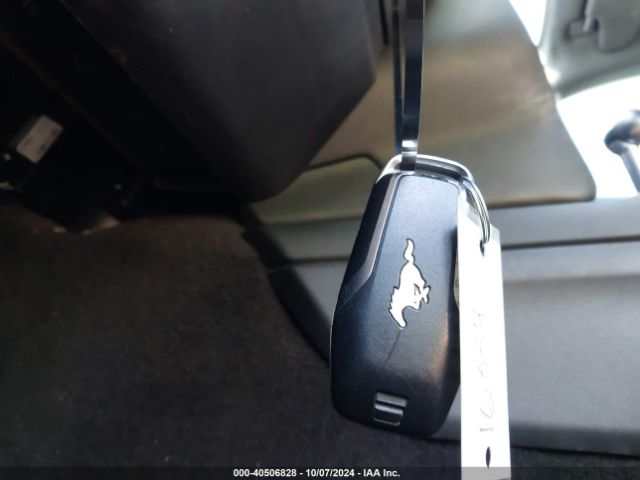 1FA6P8AM8G5204912 Ford Mustang V6