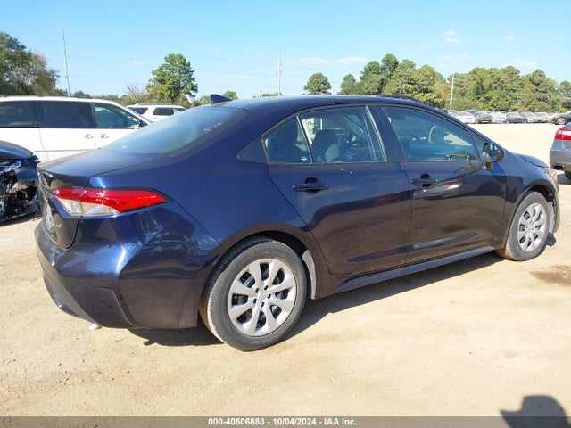 Toyota COROLLA LE 2022 5YFEPMAE0NP371353 Image 4