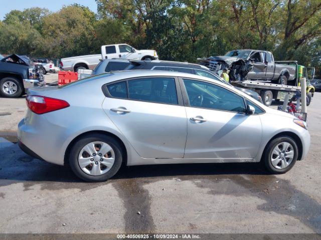 KNAFK4A60E5048443 KIA FORTE LX