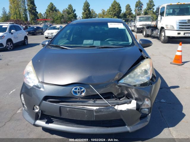 JTDKDTB34E1073380 Toyota Prius C Four