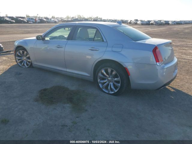 2C3CCAAGXKH667179 Chrysler 300 Touring L