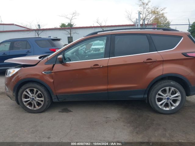 1FMCU0GD7HUD78617 Ford ESCAPE SE