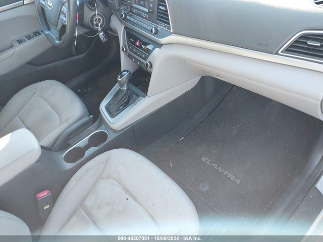 KMHD74LF5HU376570 Hyundai ELANTRA SE