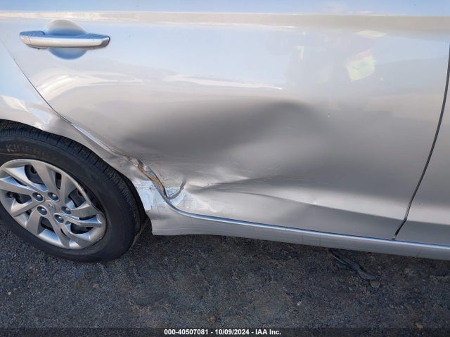 KMHD74LF5HU376570 Hyundai ELANTRA SE