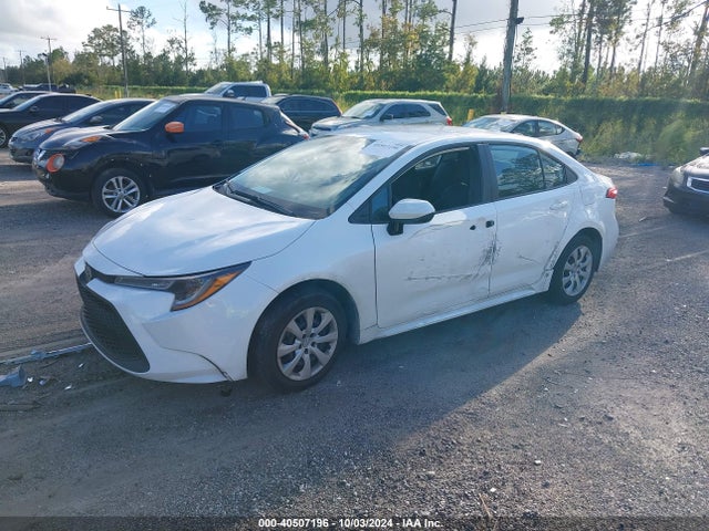 Toyota COROLLA LE 2022 5YFEPMAE2NP355879 Image 2
