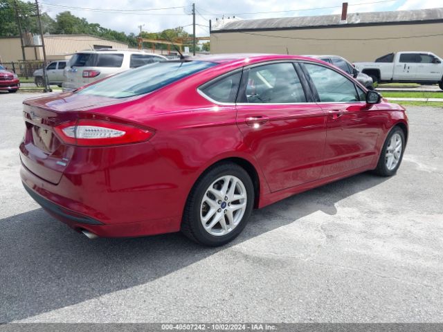 3FA6P0HD2FR210935 Ford FUSION SE